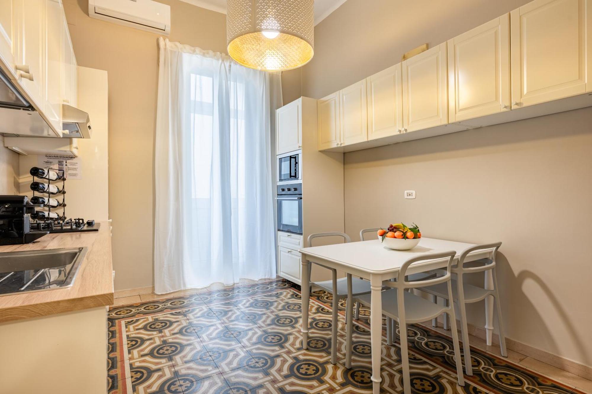100Mq Maison Paradise - Central & Elegant Apt Bari Zewnętrze zdjęcie