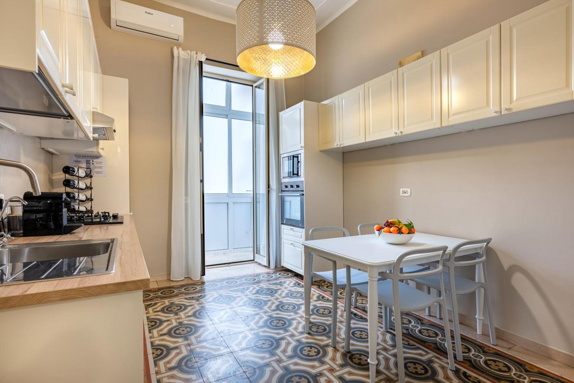 100Mq Maison Paradise - Central & Elegant Apt Bari Zewnętrze zdjęcie